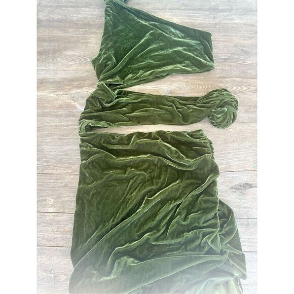 Lovers & Friends Tessa Midi Dark Green Velvet Slit  Dress, Size Small - Picture 6 of 7